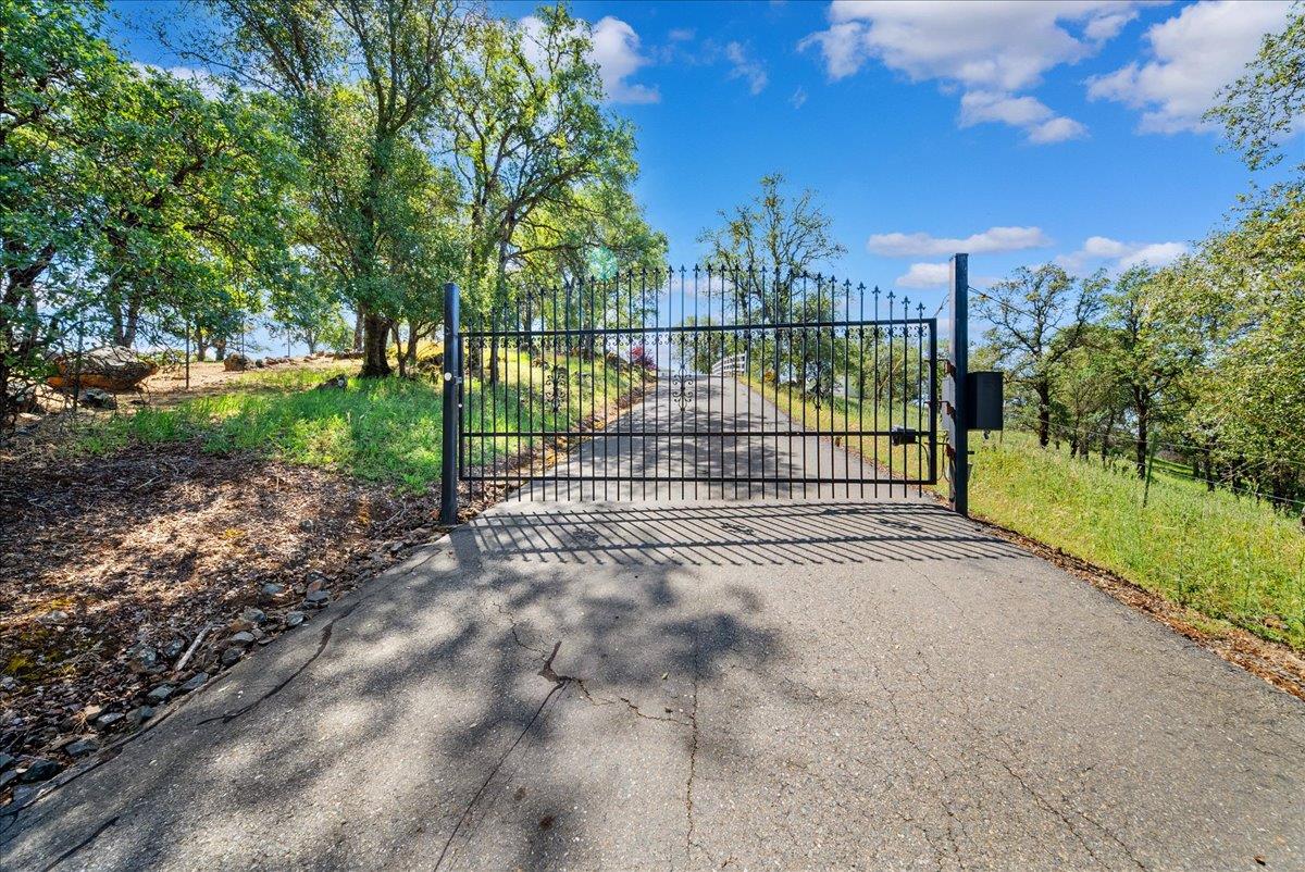 6947 Mountain View Terrace