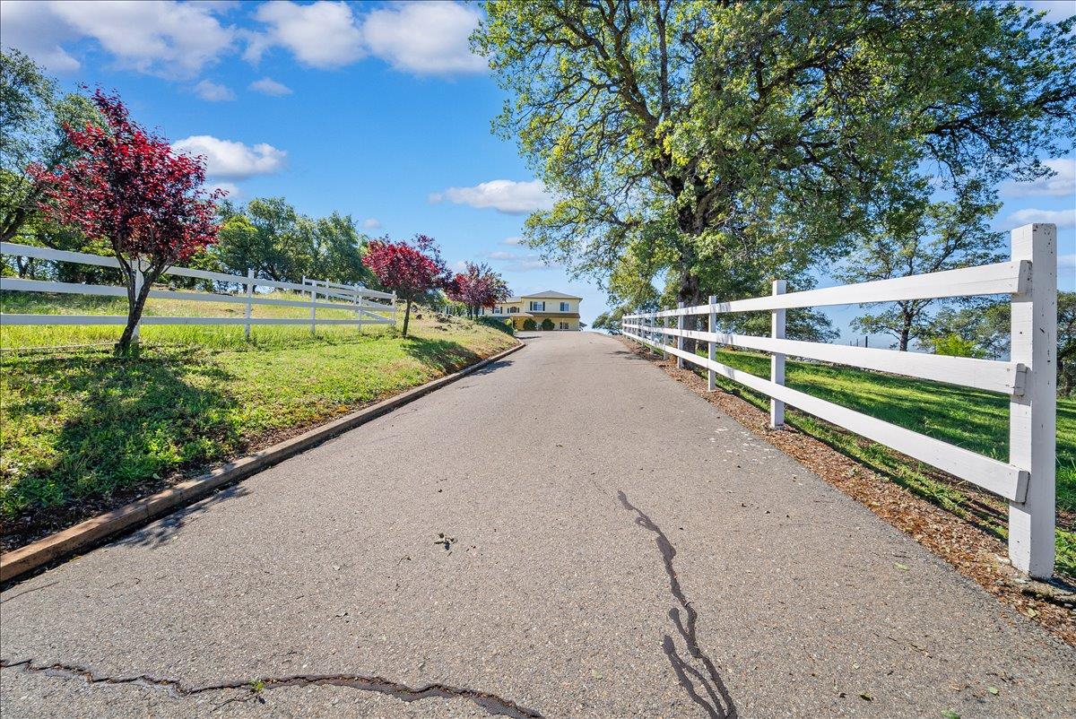 6947 Mountain View Terrace