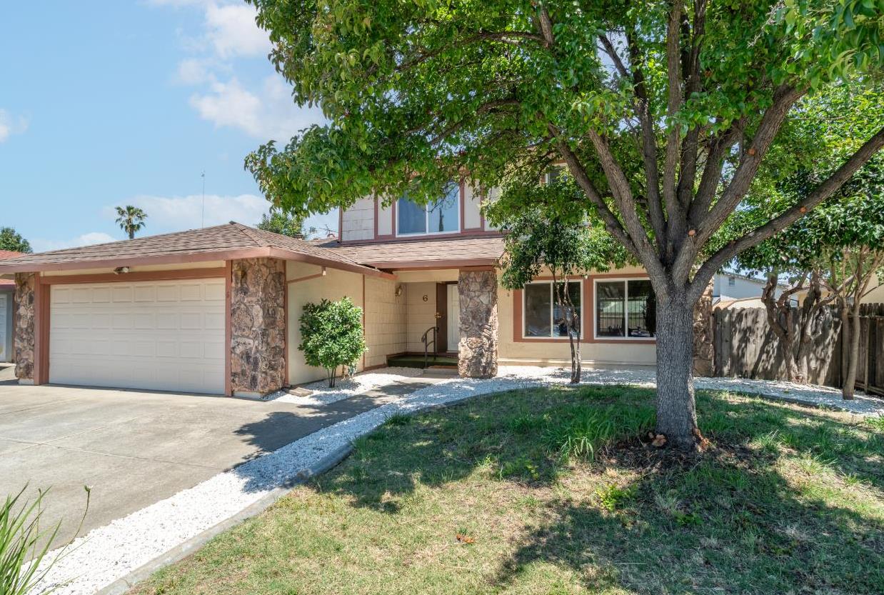 6 Lacota Court