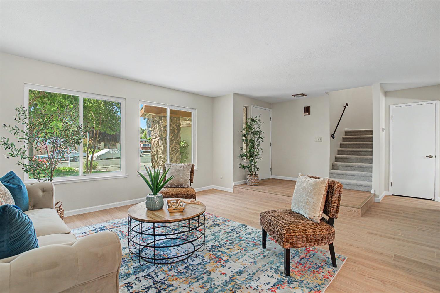 6 Lacota Court