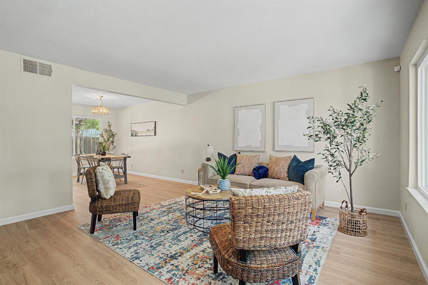 6 Lacota Court