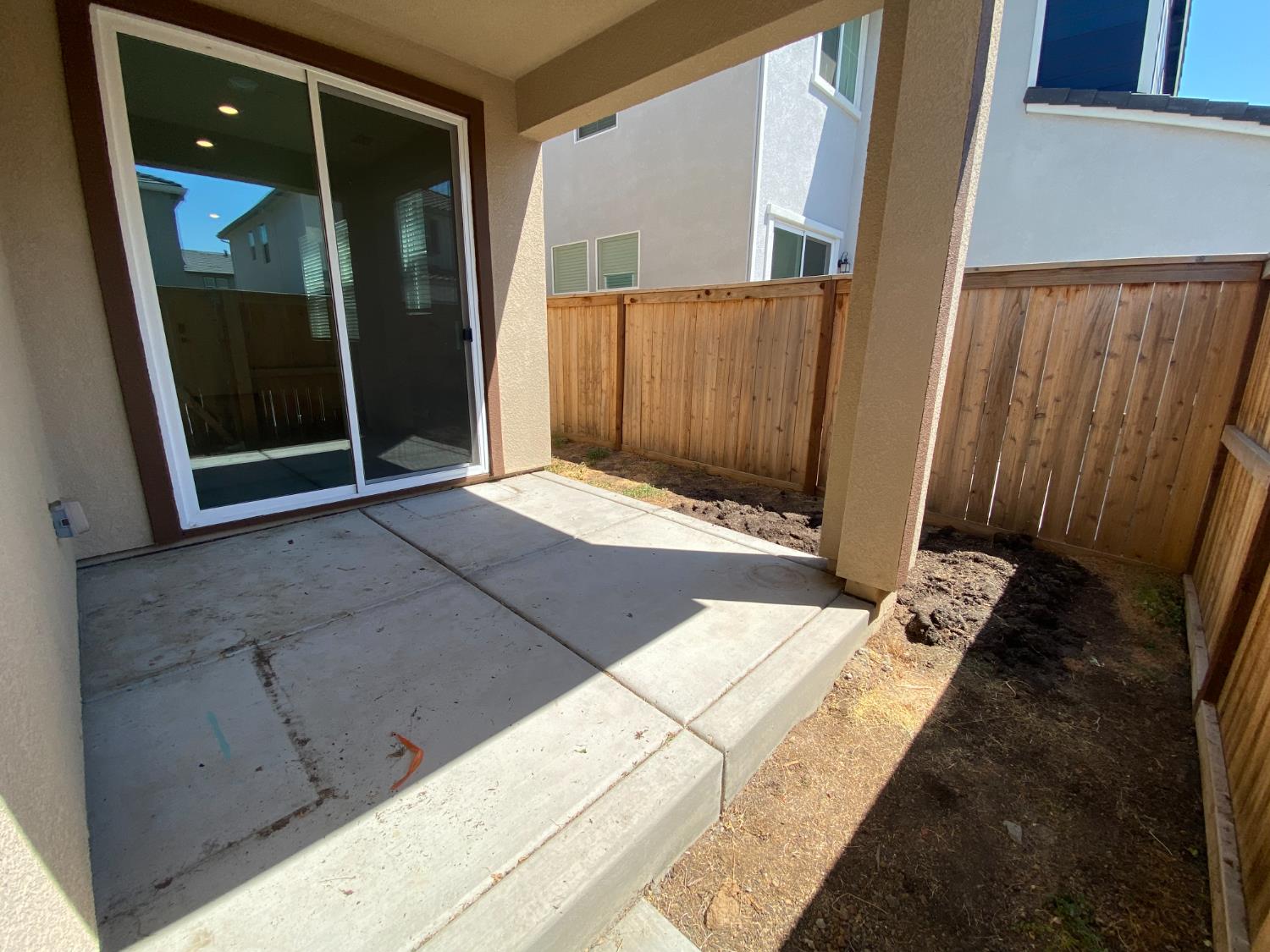 Elk Grove, California 95757, United States, 3 Bedrooms Bedrooms, ,3 BathroomsBathrooms,Residential,Pending,190229