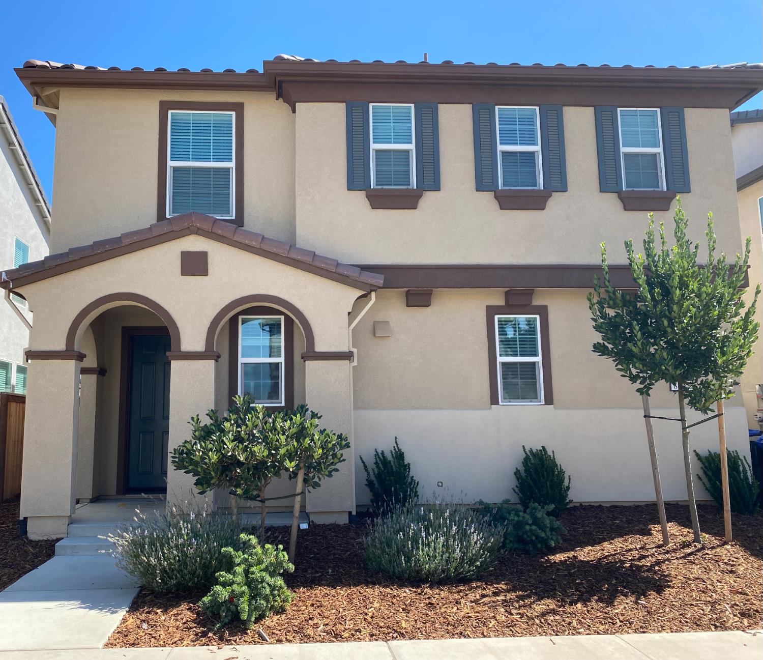 Elk Grove, California 95757, United States, 3 Bedrooms Bedrooms, ,3 BathroomsBathrooms,Residential,Pending,190229