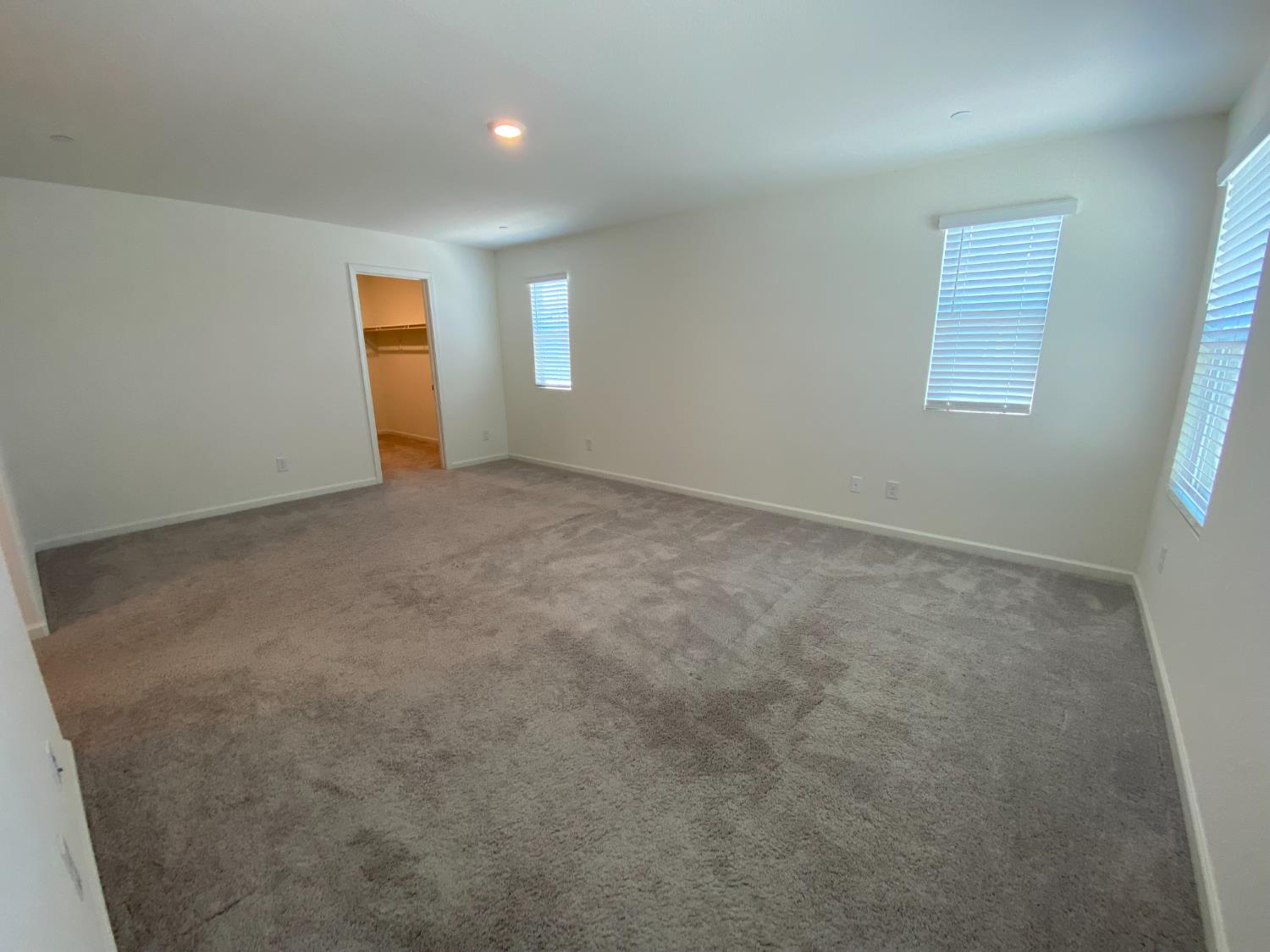 Elk Grove, California 95757, United States, 3 Bedrooms Bedrooms, ,3 BathroomsBathrooms,Residential,Pending,190229