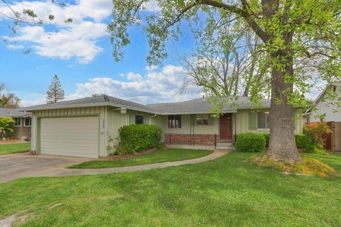 2020 Daphne Avenue Sacramento CA 95864