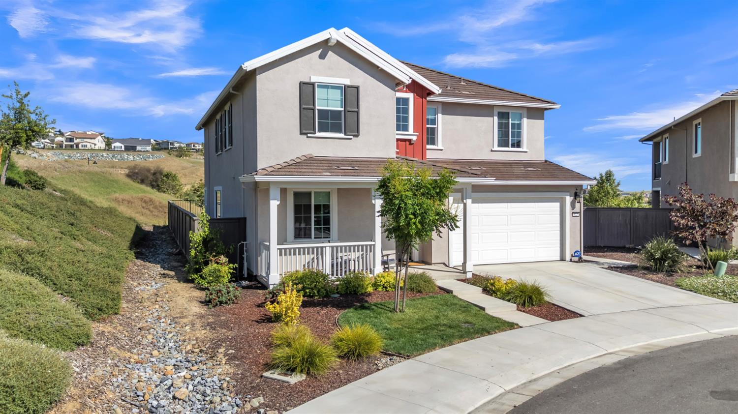 3225 Roslyn Court
