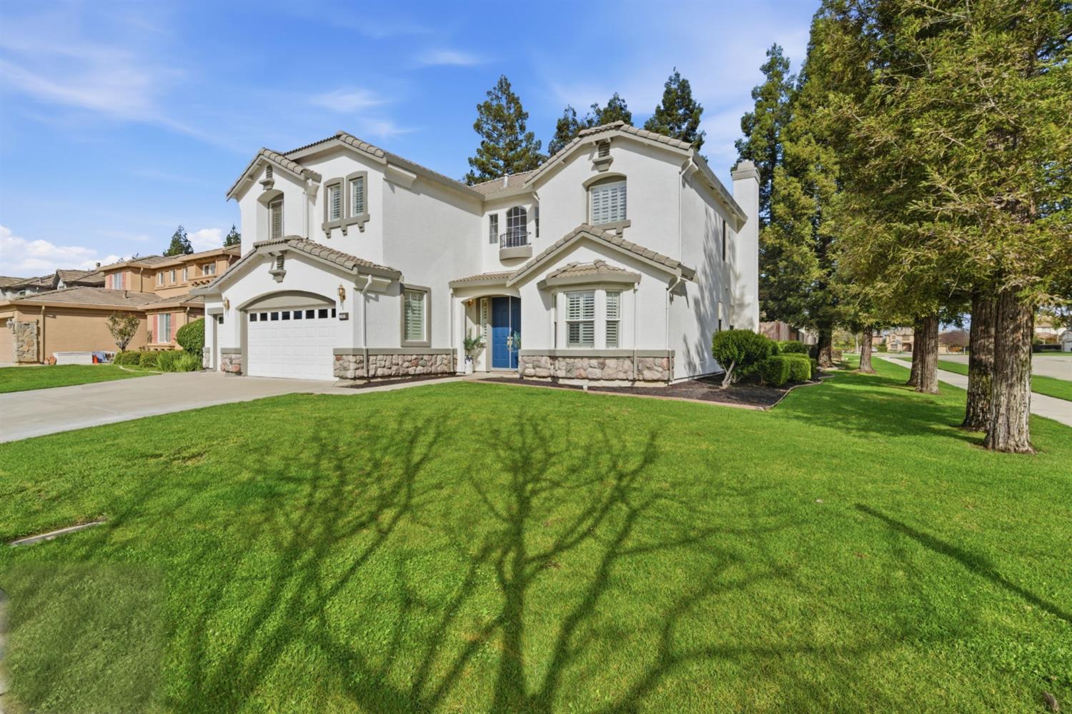243 John Kamps Way
