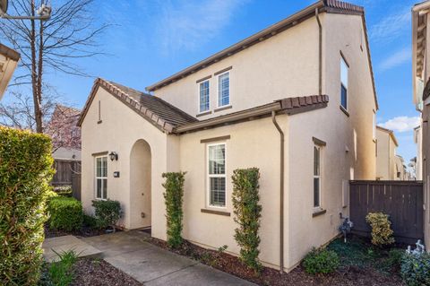 76 Chambord Way, Roseville, CA 95678 - MLS#: 225019006