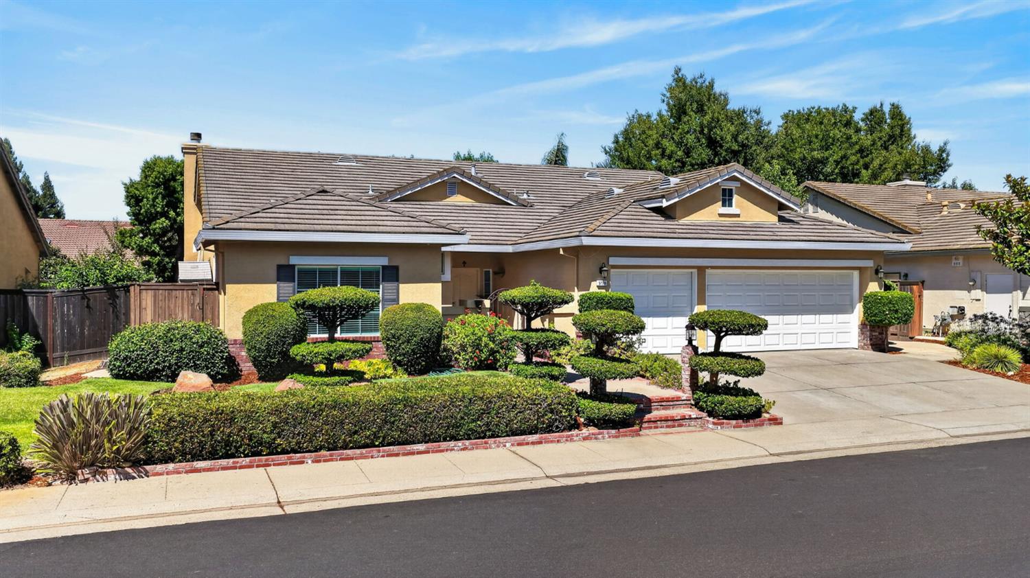 3729 Lake Terrace Drive