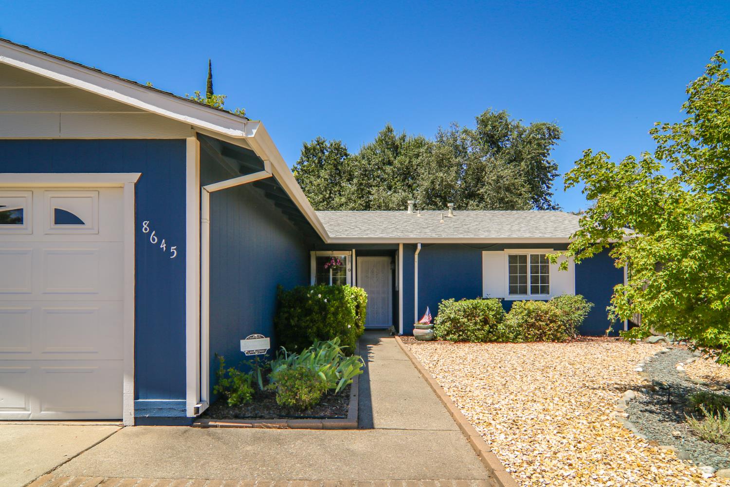 8645 La Paenda Way