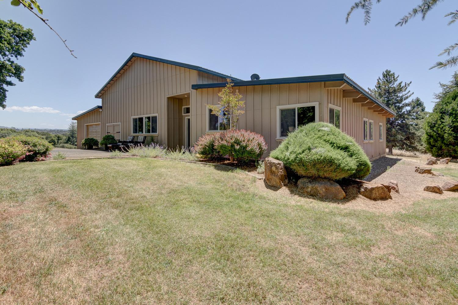 3366 Greenwood Lane