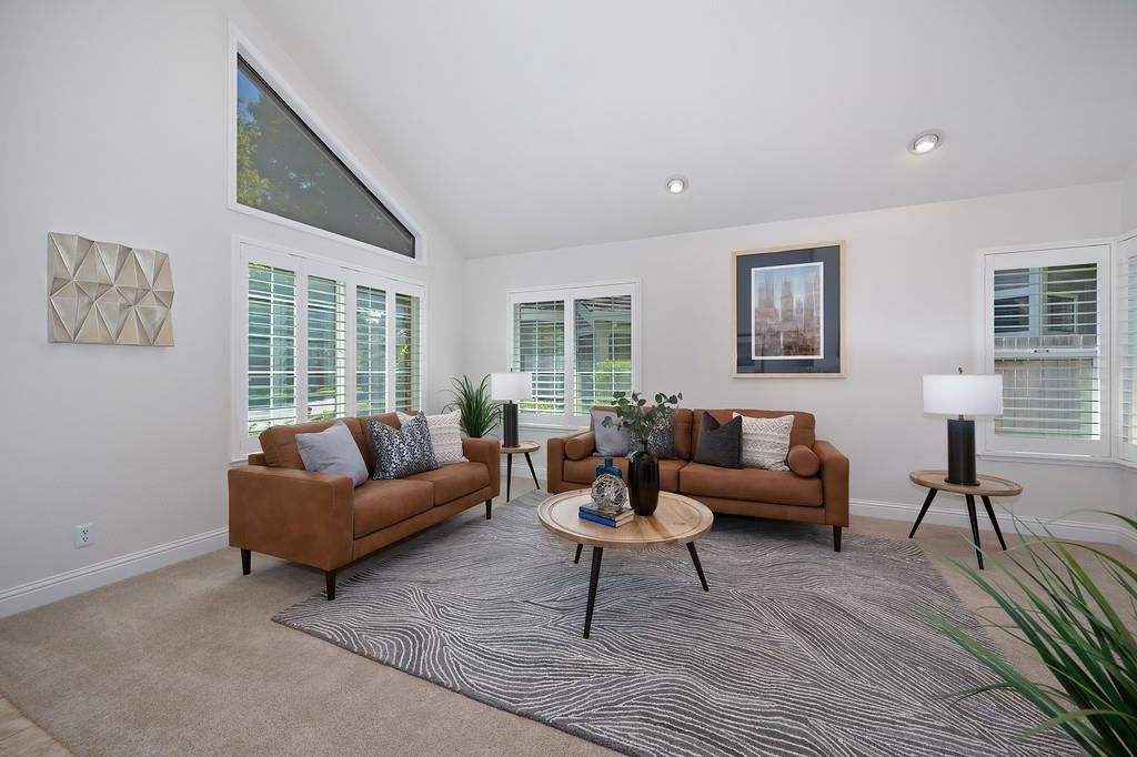 Photo of 608 Glenshire Court, Roseville, CA 95661 (MLS # 225141740)