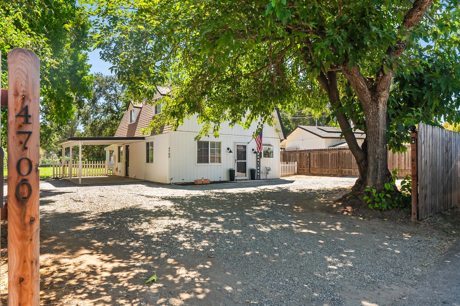 4700 King Road