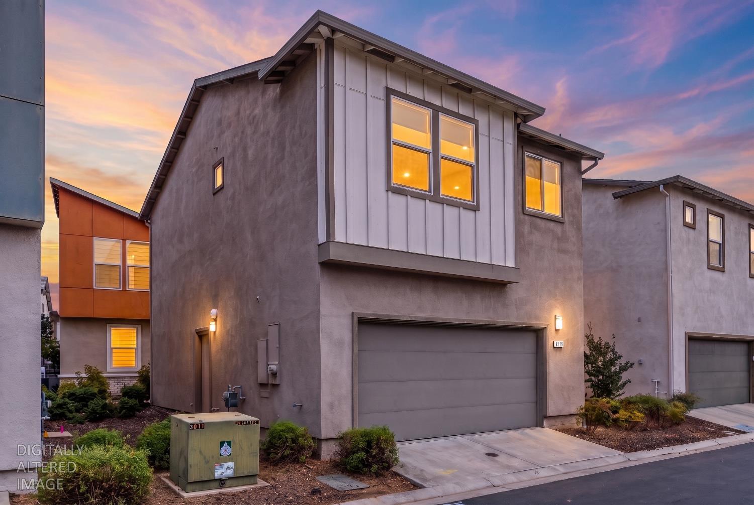 4538 Ocean Lane