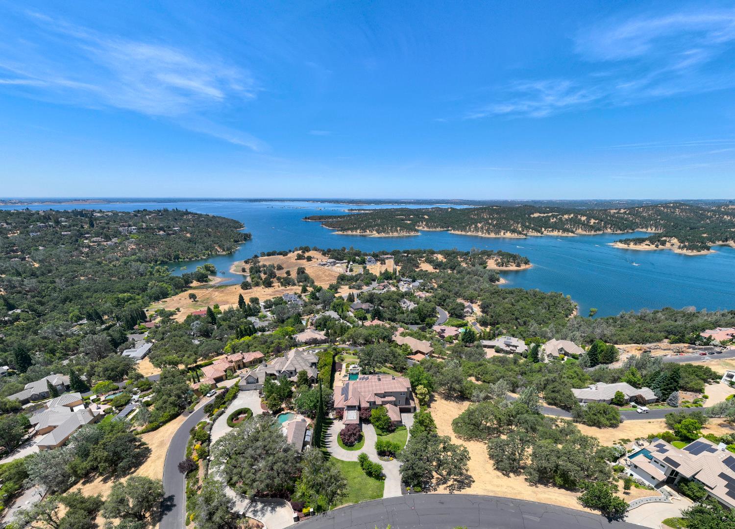 1128 La Sierra Drive