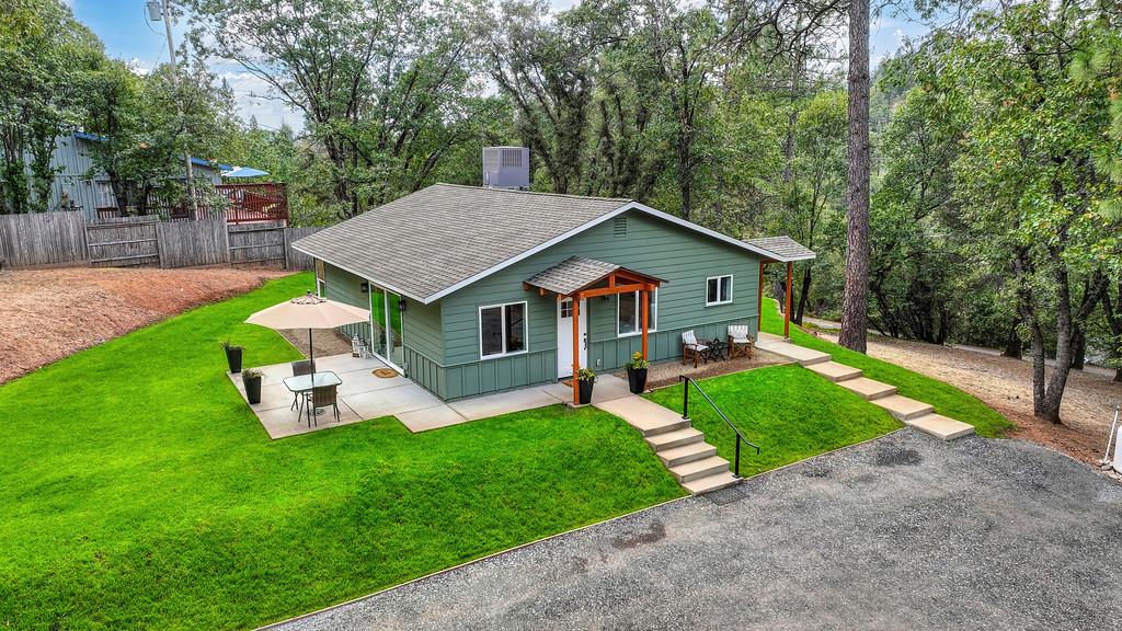 645 Ponderosa Way
