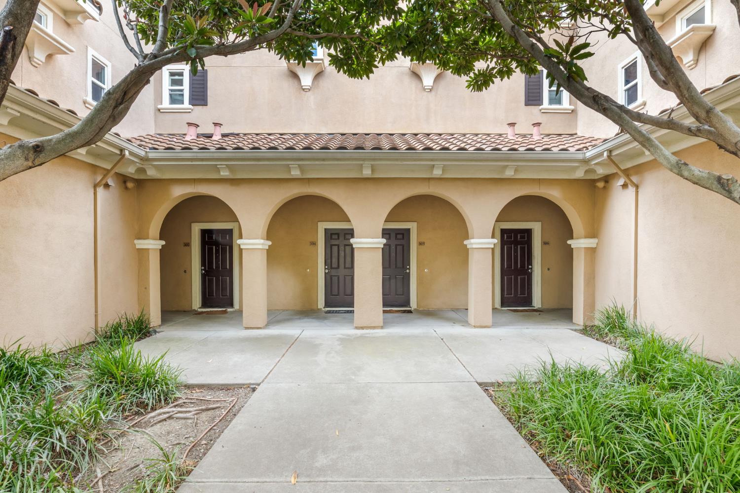 4800 Westlake Parkway 306