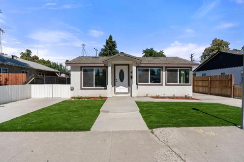 1525 W Orangeburg Avenue Modesto CA 95350