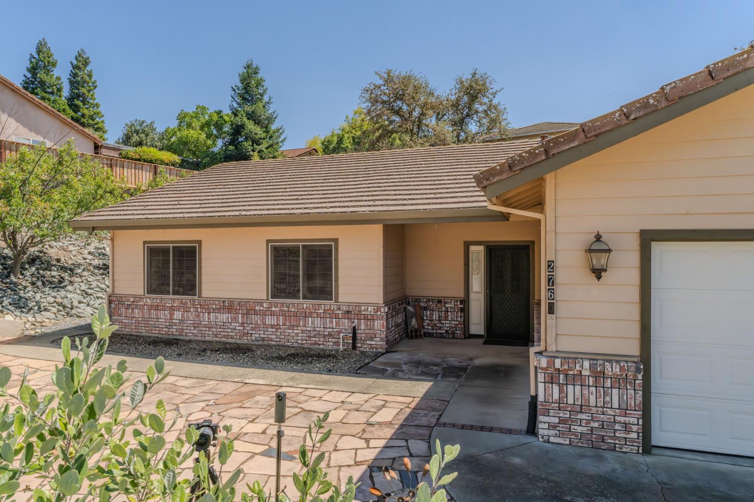 2760 Silverado Drive