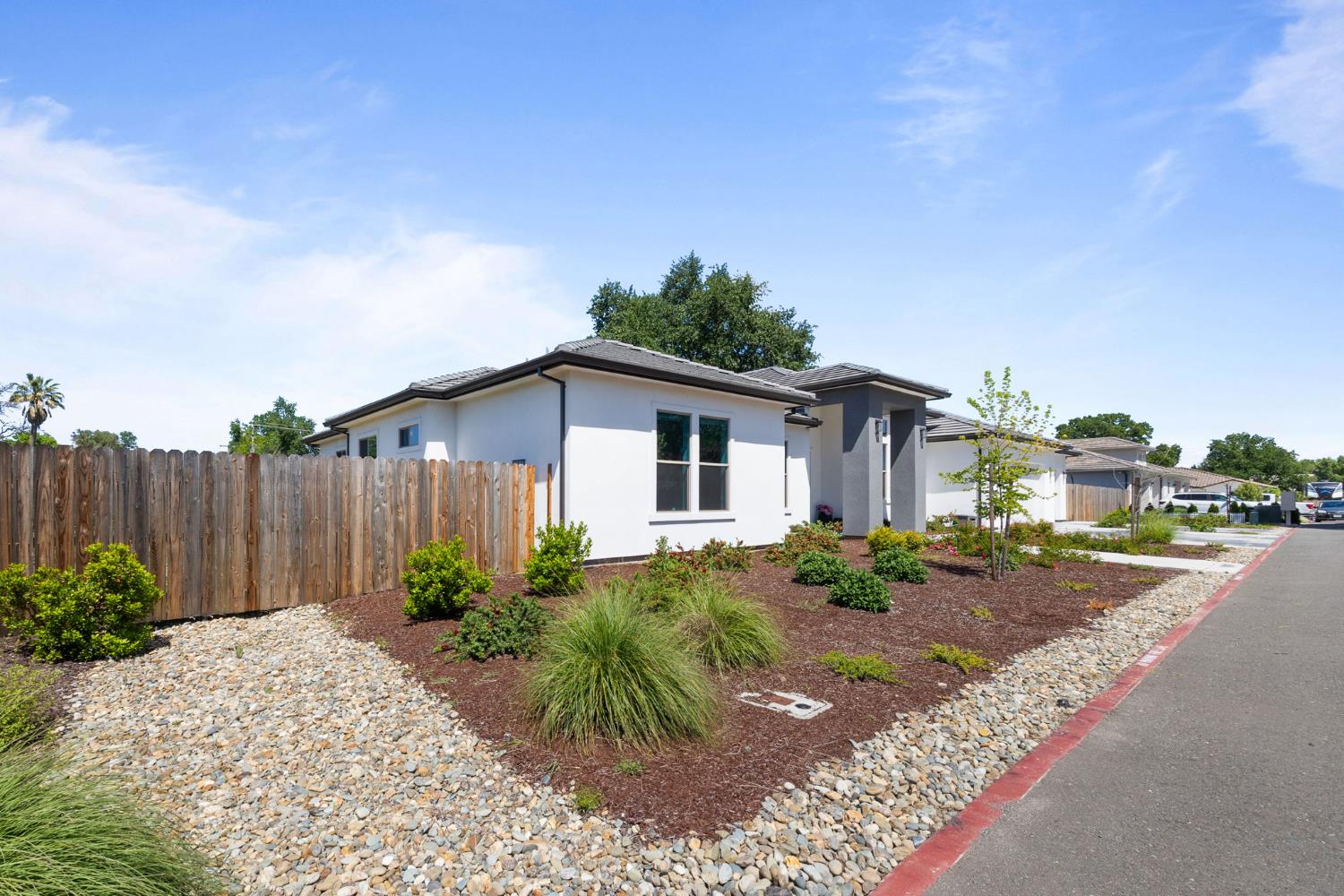 8907 Maple Hill Lane