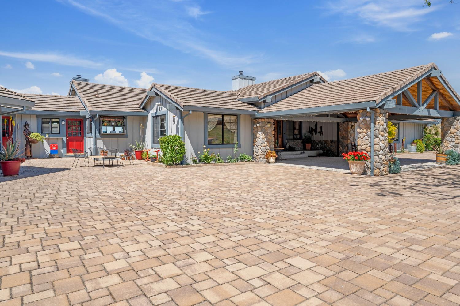 7225 Johnston Road