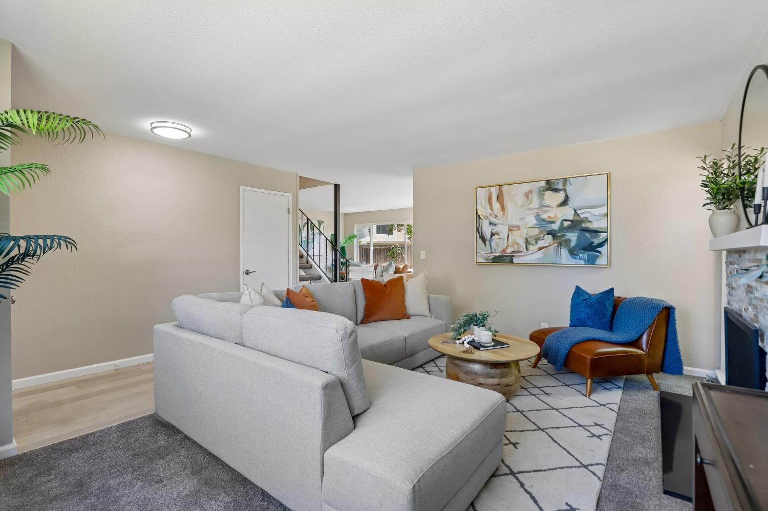 8414 Pyracantha Court