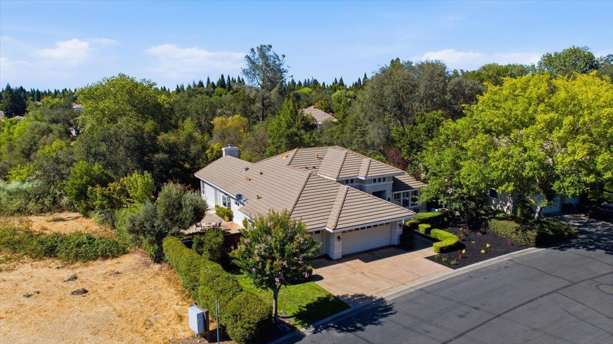 5880 SILKWOOD Way