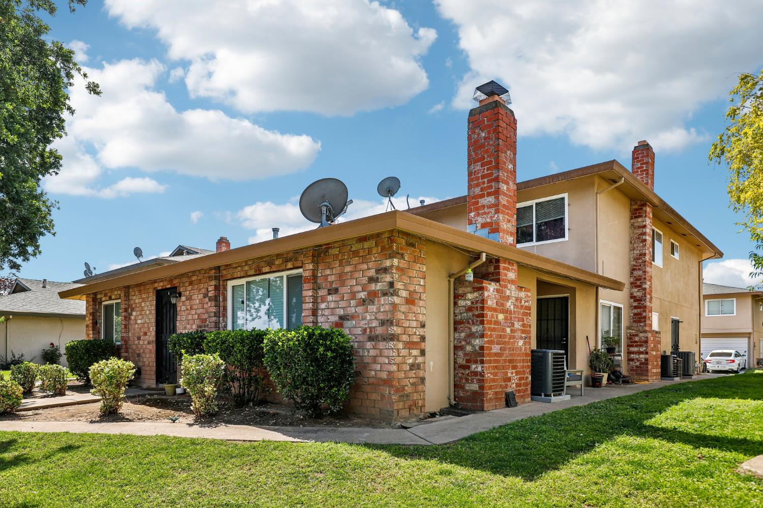 4145 Apostolo Circle