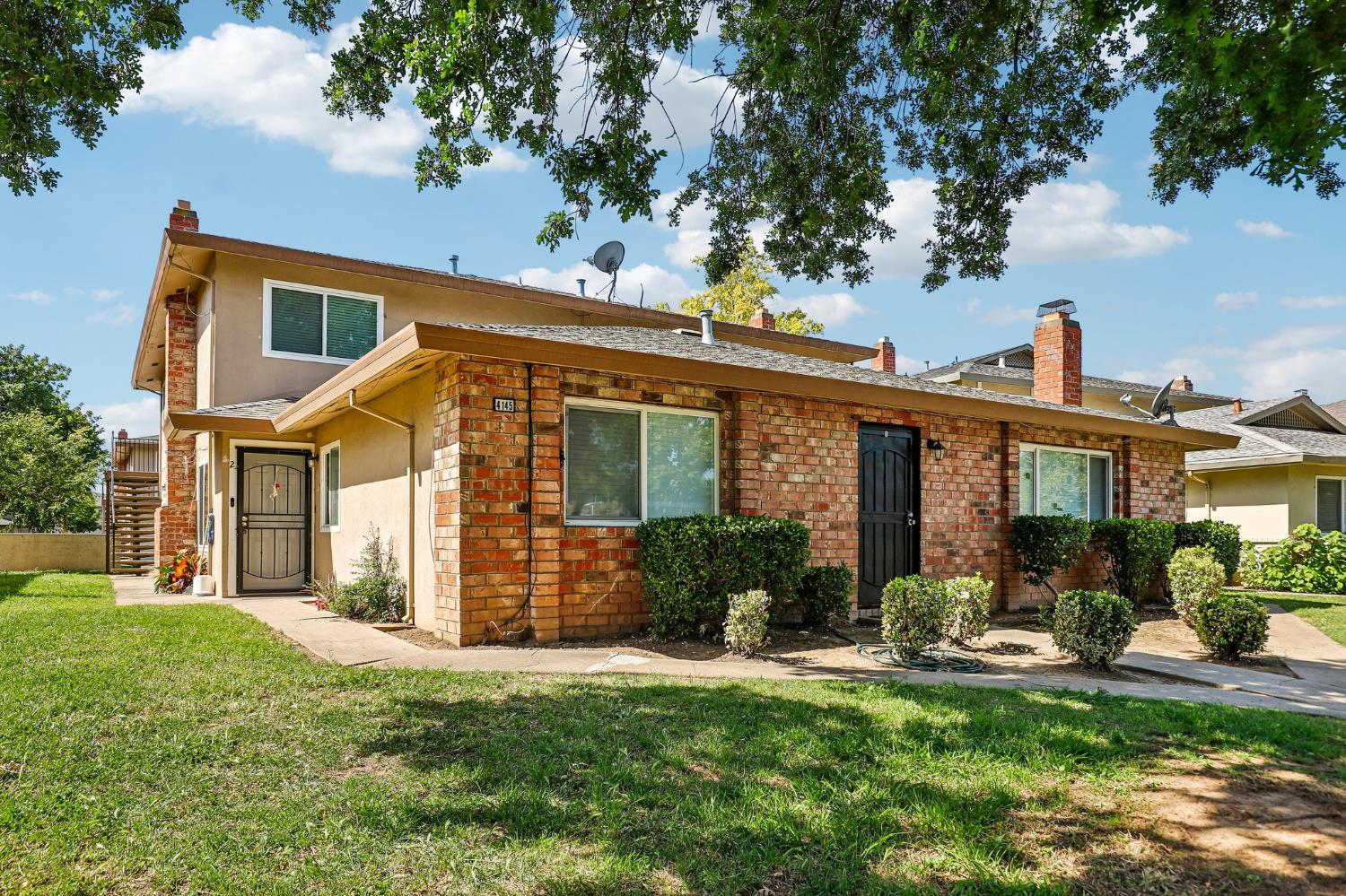 4145 Apostolo Circle