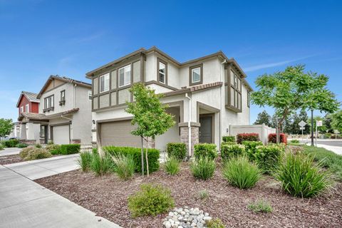1570 Bridgegate Way Sacramento CA 95834