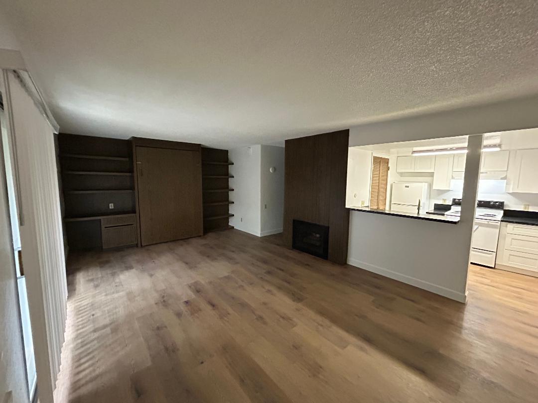 957 Fulton Avenue 551