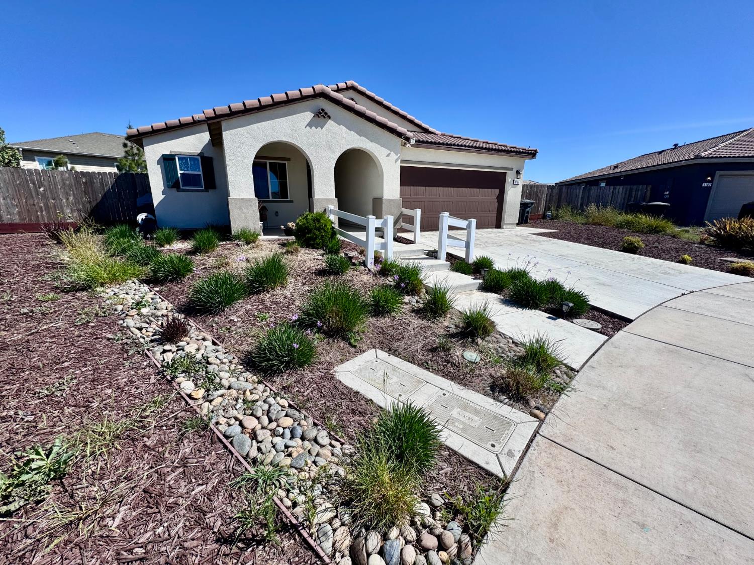 6106 Friendship Court