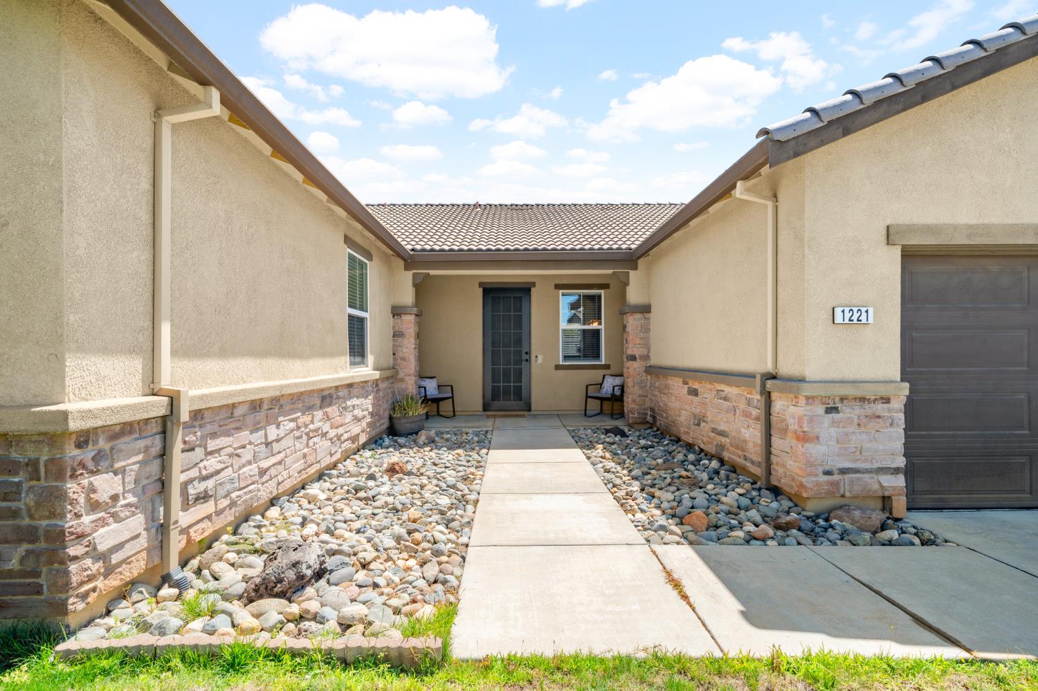 1221 Hamel Way