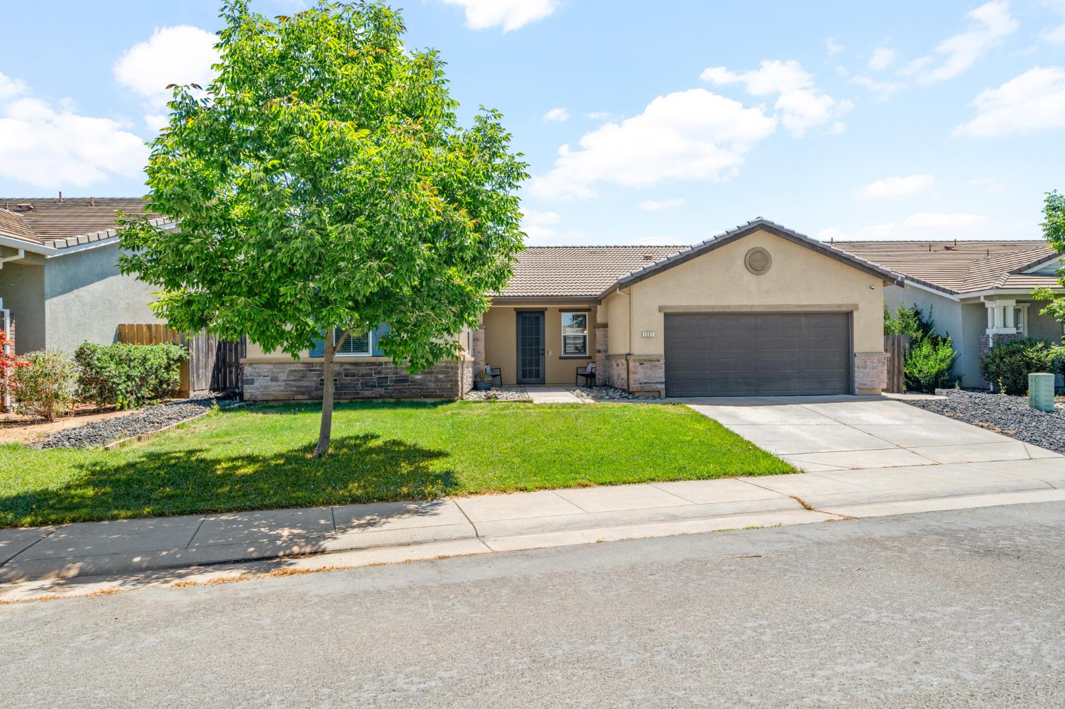 1221 Hamel Way