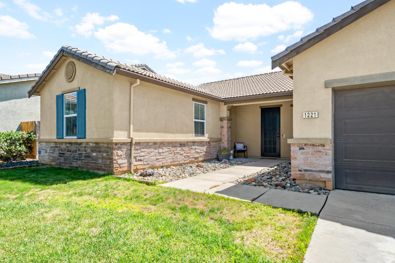1221 Hamel Way