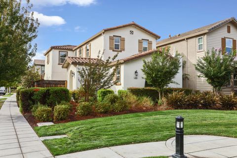 948 S Blake Street Mountain House CA 95391