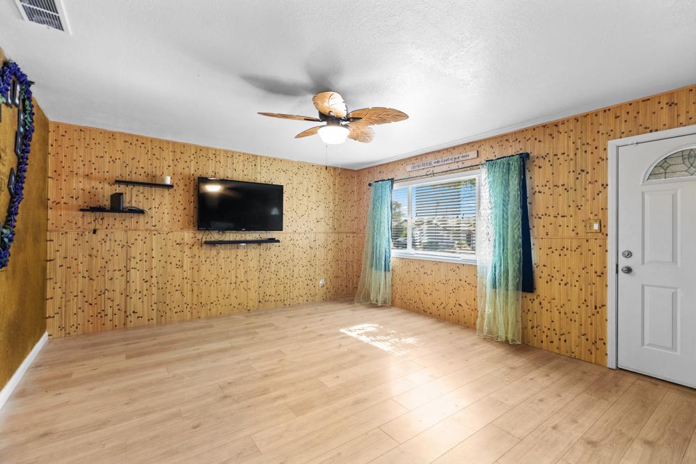 7567 Skelton Way