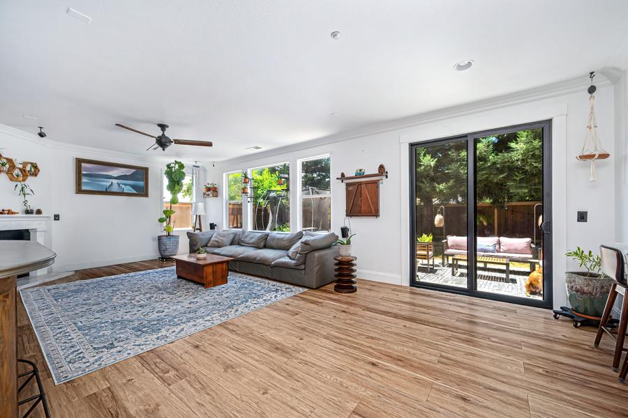 6326 Galaxy Lane