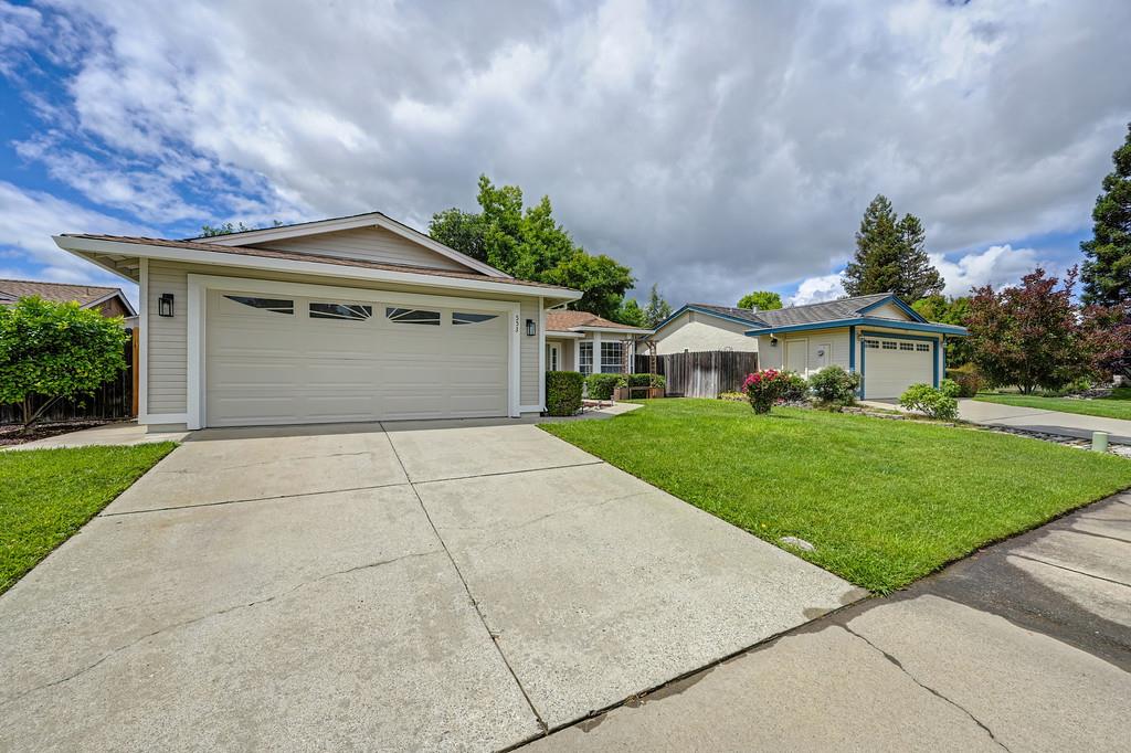 553 Oakborough Avenue