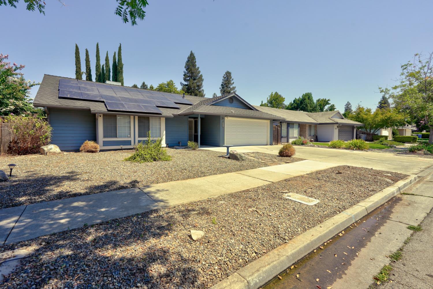 1111 E Donna Drive