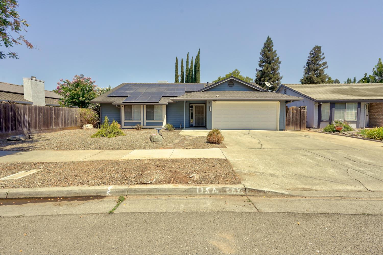 1111 E Donna Drive