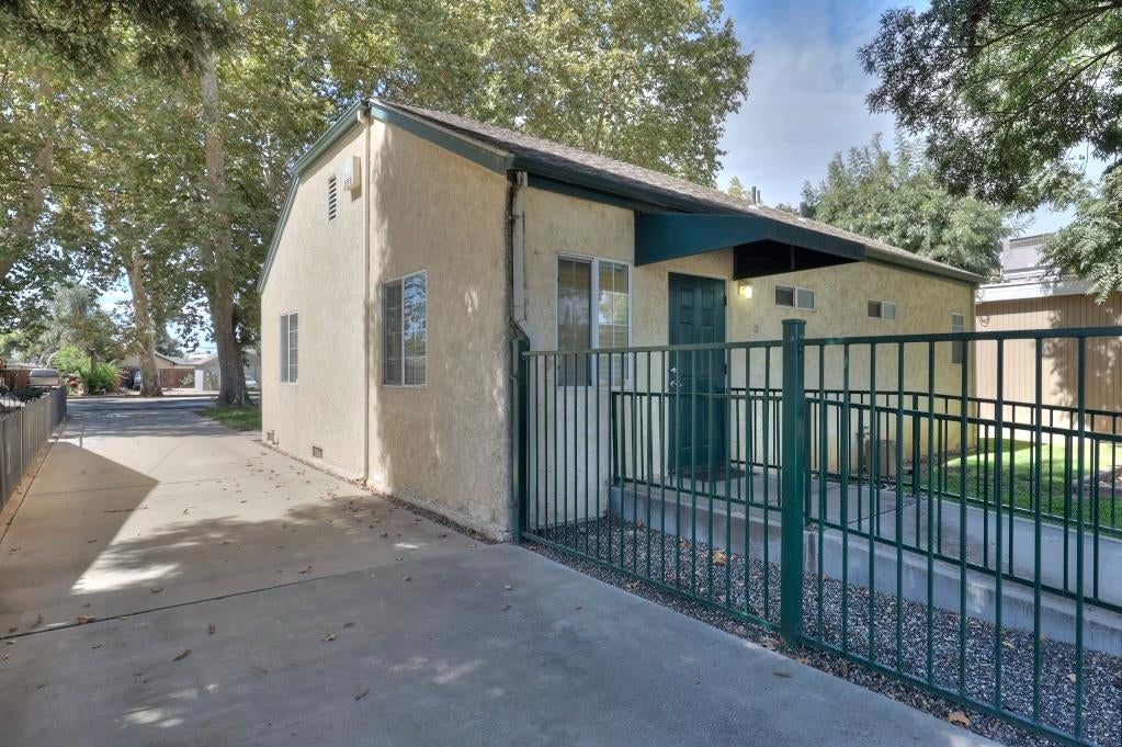 1830 Jackson Avenue