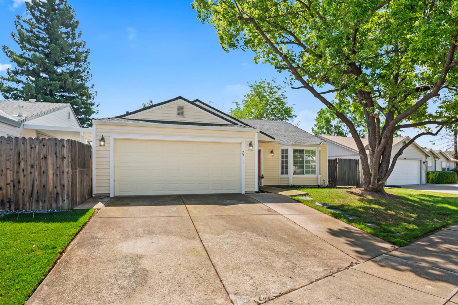 2911 Twin Creeks Lane
