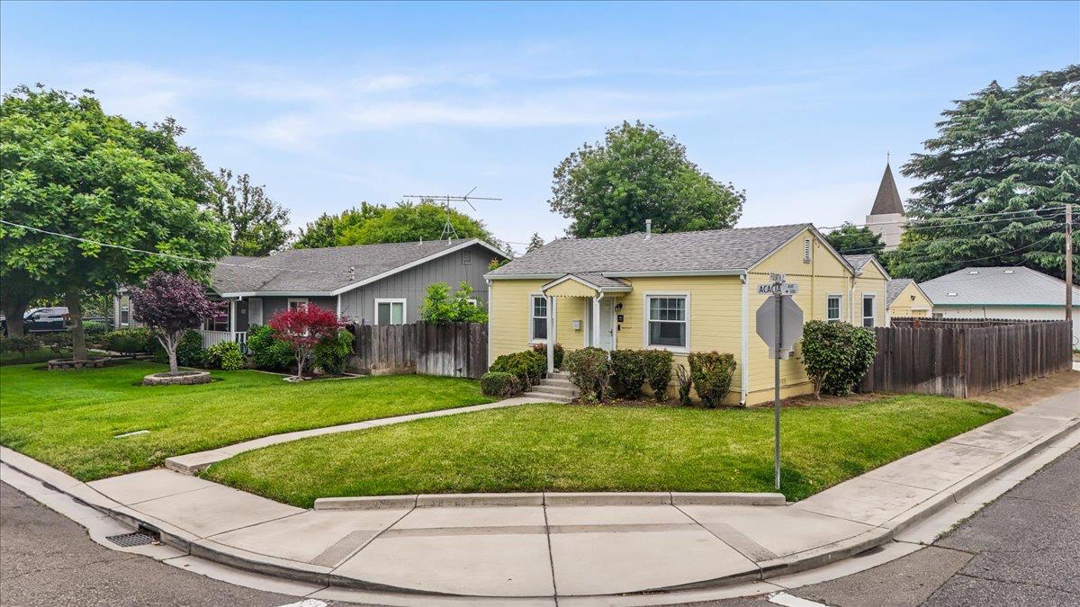 505 S Acacia Avenue