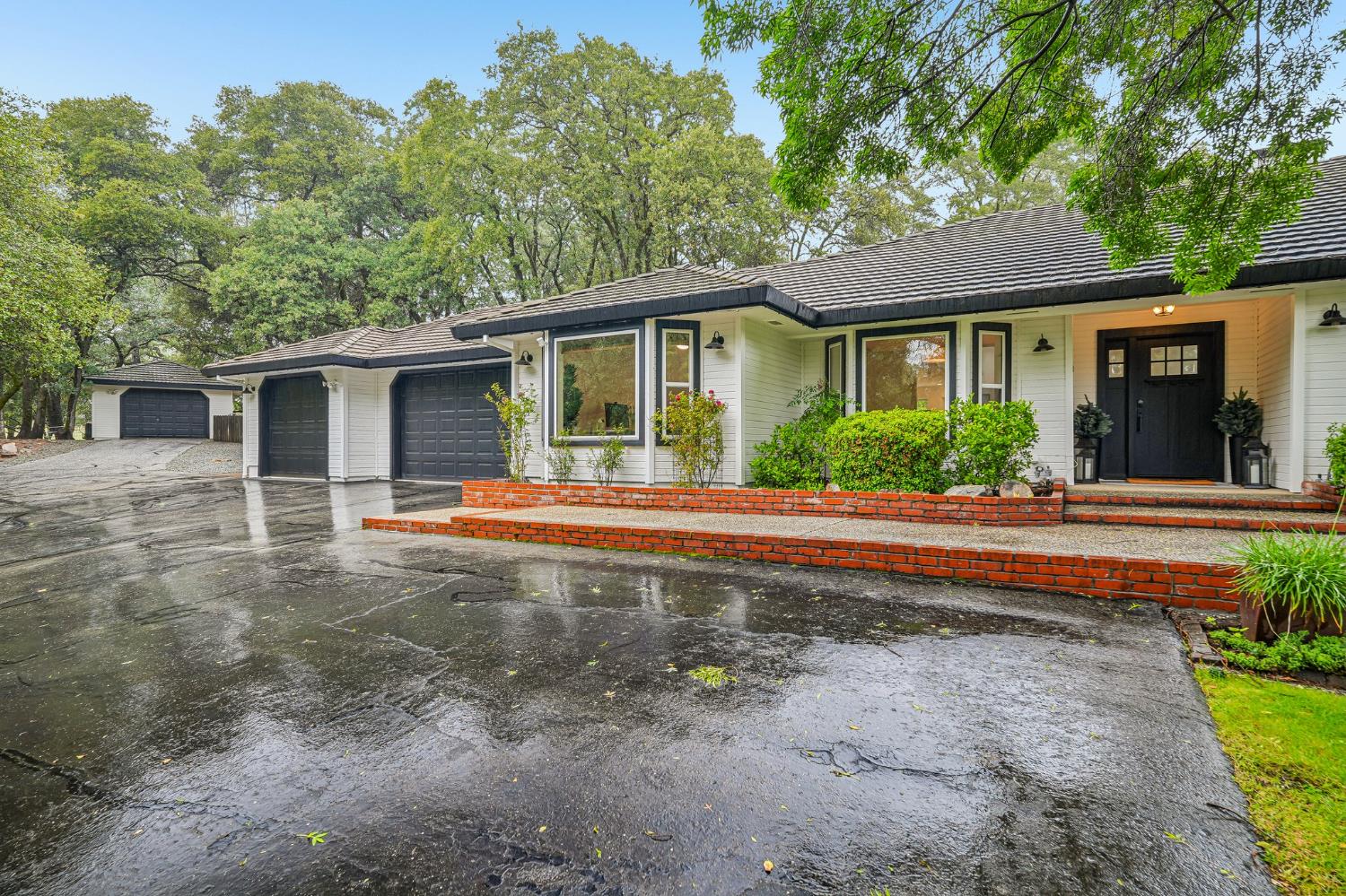 1440 Shadow Rock Drive