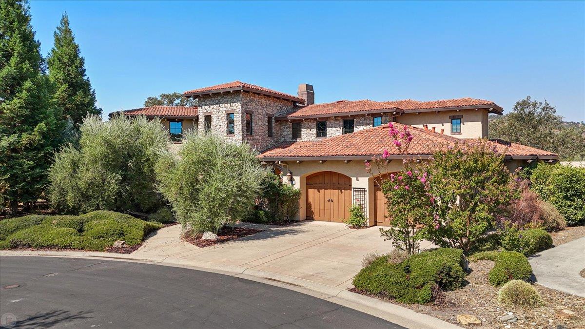 20 Mosswood Court