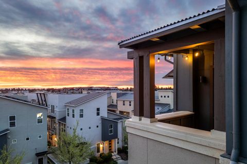 1661 Spring Street 433 Davis CA 95616