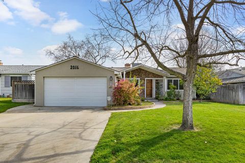 2016 Neptune Way, Sacramento, CA 95864 - #: 225003822