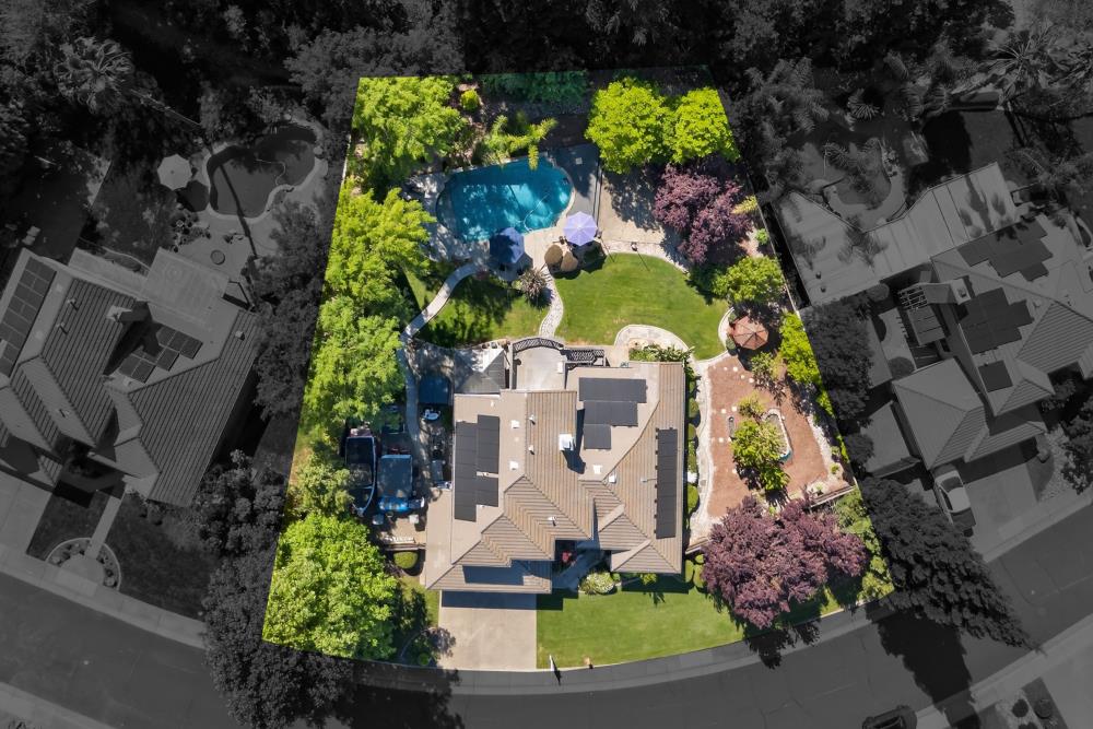 6504 Swallowsview Court