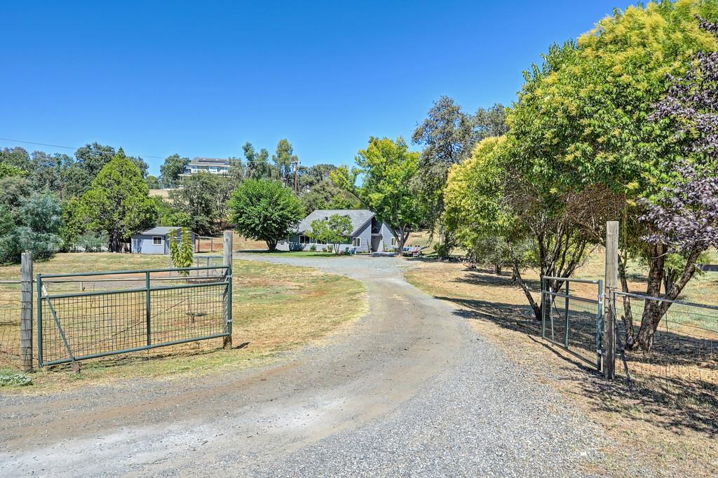 3401 Cherry Acres Road